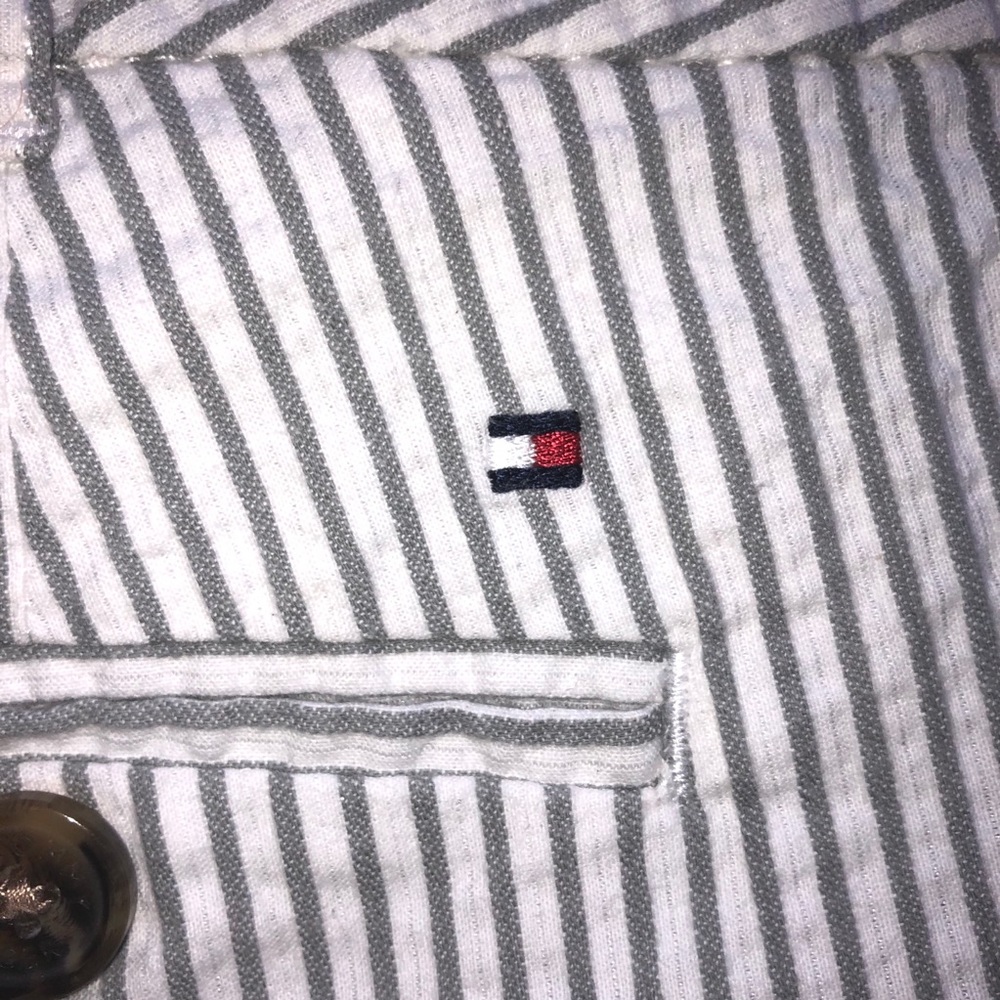 ⚡️5/$15⚡️ Tommy Hilfiger | White/Gray Striped Shorts | 6 - Picture 6 of 8